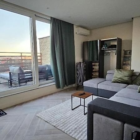 Studio Penthouse Lumineux Avec Grande Terrasse De 40M2 Βρυξέλλες Εξωτερικό φωτογραφία