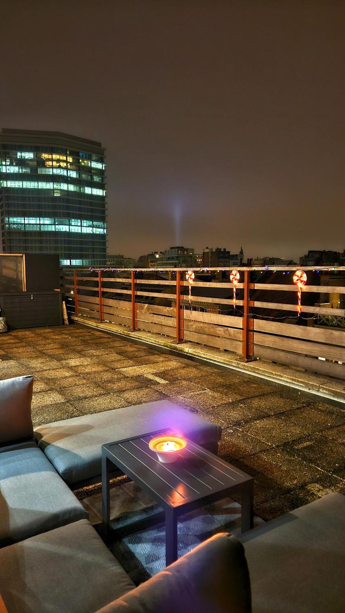 Studio Penthouse Lumineux Avec Grande Terrasse De 40M2 Βρυξέλλες Εξωτερικό φωτογραφία